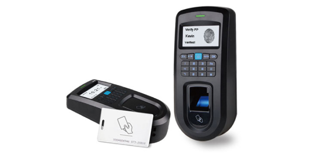 Reloj marcador por huella digital.